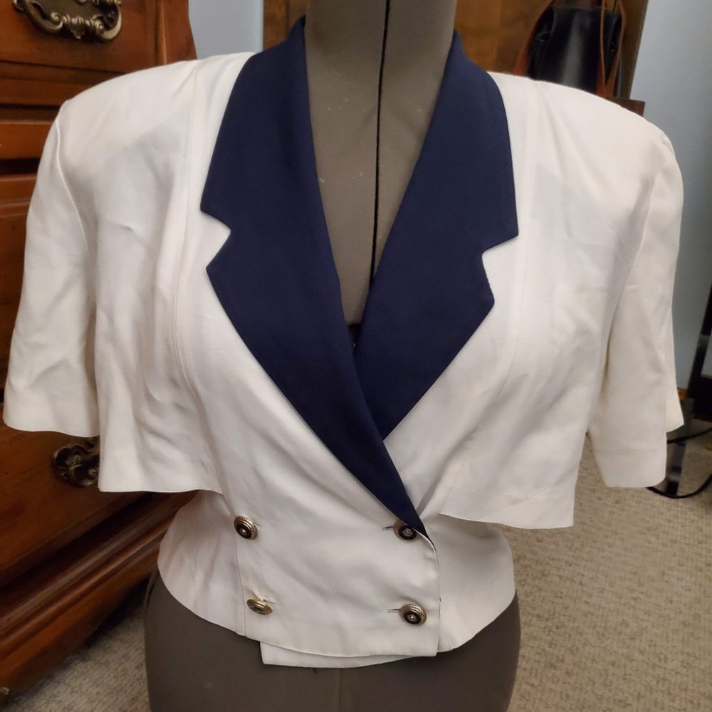 VINTAGE 80's White & Navy Blazer